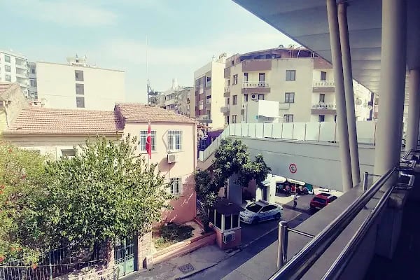 Bayraklı Metro İstasyonu - Resim 4