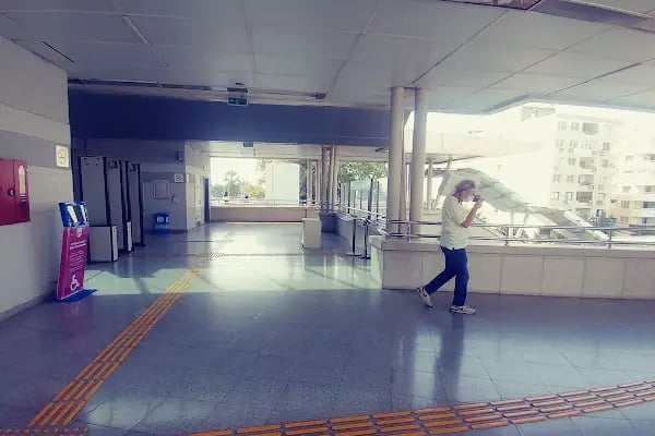 Bayraklı Metro İstasyonu - Resim 13