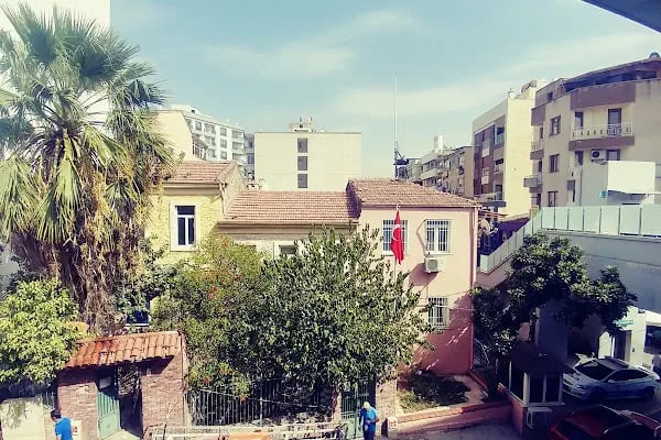Bayraklı Metro İstasyonu - Resim 10