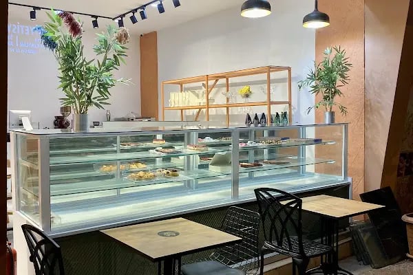 Happy Nest chocolate cafe - Resim 2