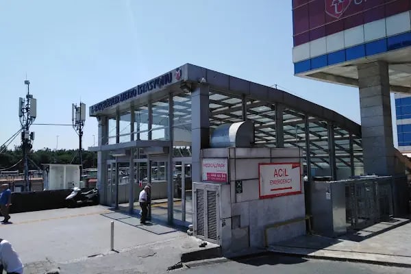 Bahçelievler Metro İstasyonu - Resim 13