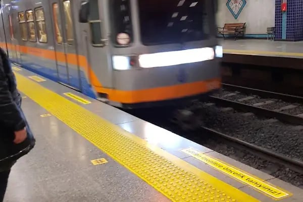 Bahçelievler Metro İstasyonu - Resim 15