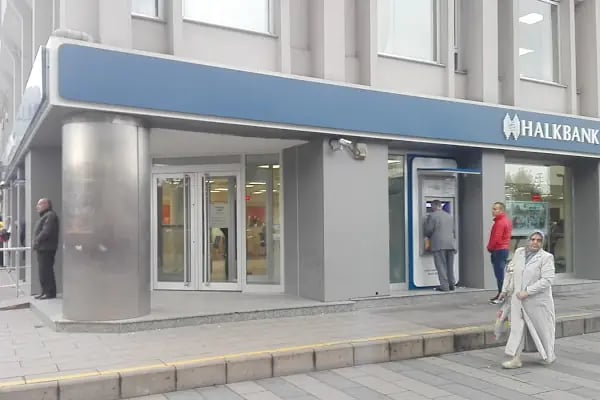 Halkbank Adapazarı Şubesi - Resim 6