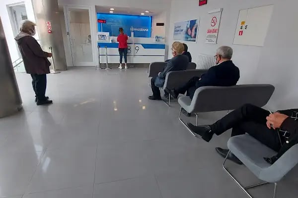 Halkbank Adapazarı Şubesi - Resim 13