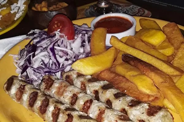 Bambu Cafe Fast Food - Resim 12