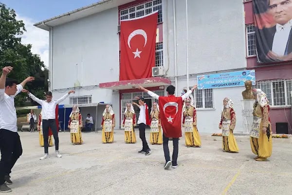 Bergama 70. Yıl Sağlık Meslek Lisesi - Resim 5