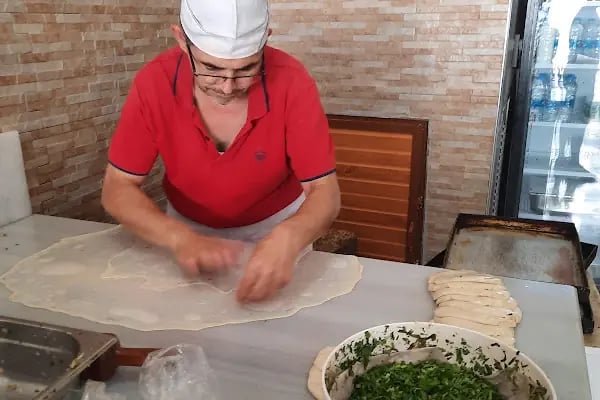 Karasu Börek Salonu - Resim 3