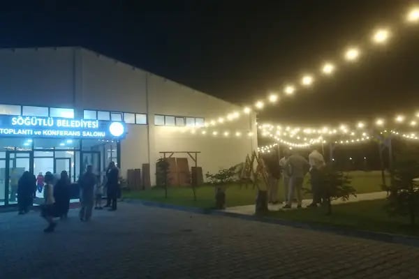 Söğütlü Belediyesi Düğün ve Toplantı Salonu - Resim 7