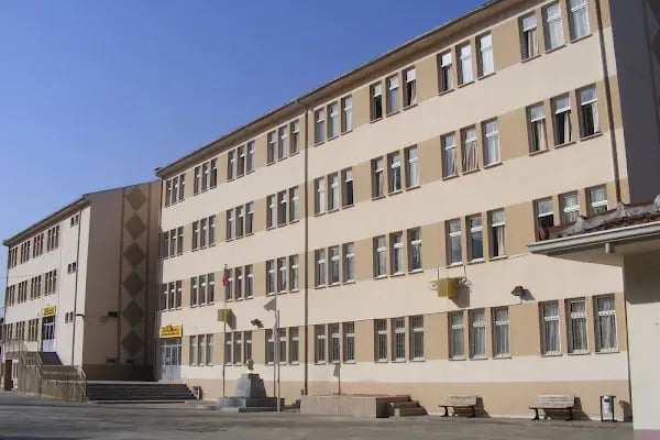 Şehit Öğretmen Kubilay Anadolu Lisesi - Resim 9