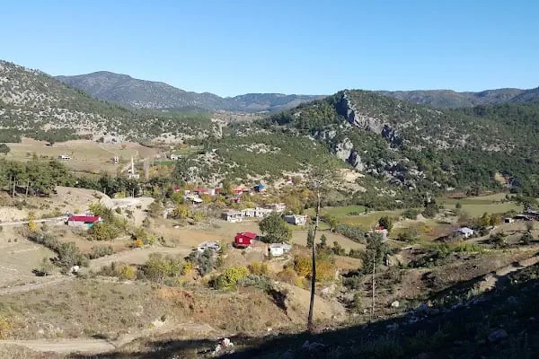 T.C. Aladağ Hükümet Konağı - Resim 7