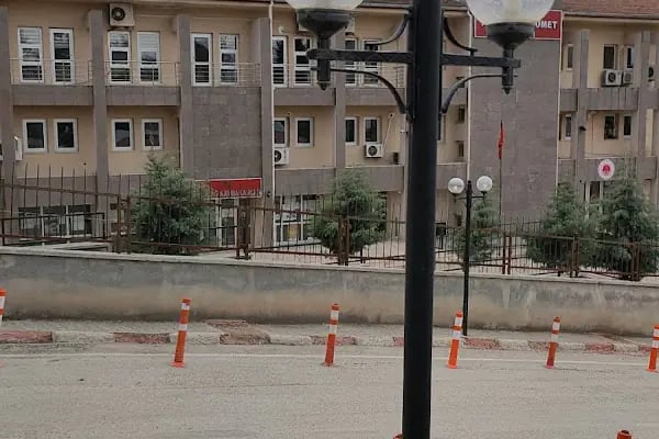 T.C. Aladağ Hükümet Konağı - Resim 8