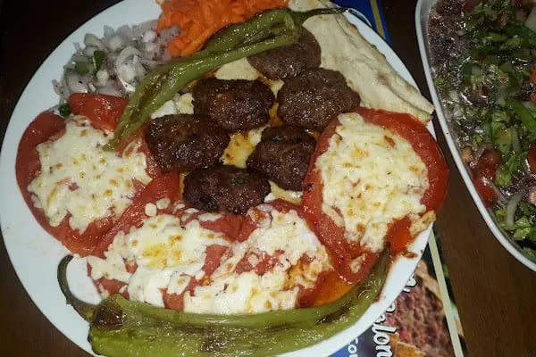 Doyuran Pide ve Köfte Salonu - Resim 18