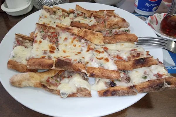 Doyuran Pide ve Köfte Salonu - Resim 3