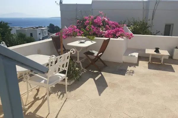 Beyaz Hotel - Resim 1