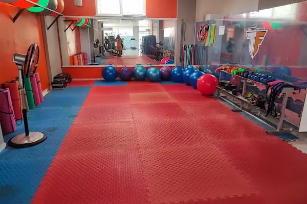 Titan Fitness - Resim 7