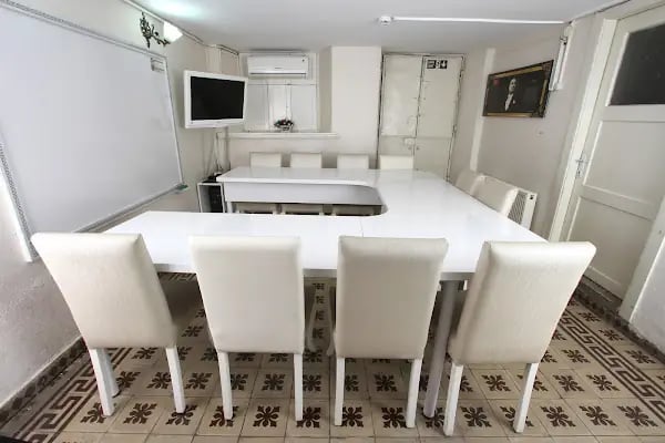 ÖZEL İZMİR İNGİLİZ KÜLTÜR YABANCI DİL KURSU BUCA ŞUBESİ - Resim 14