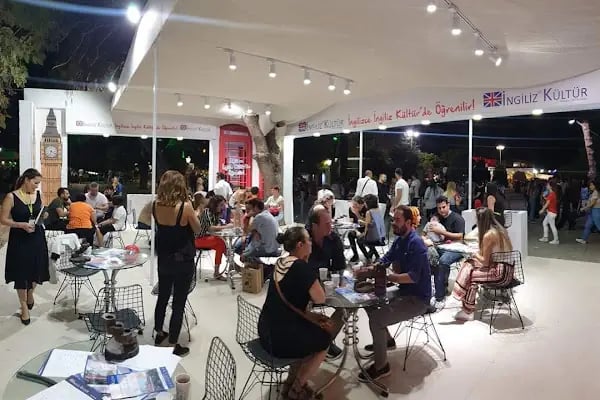 ÖZEL İZMİR İNGİLİZ KÜLTÜR YABANCI DİL KURSU BUCA ŞUBESİ - Resim 10