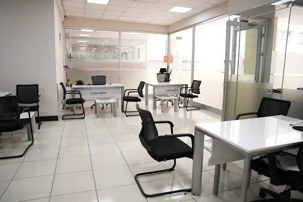 Just English Dil Okulları Beylikdüzü - Resim 2