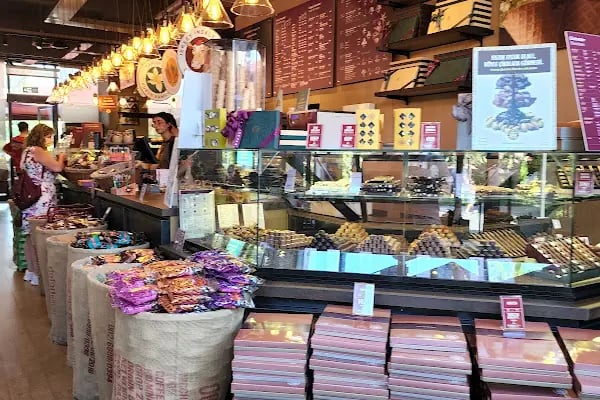 Hilltown Alışveriş Merkezi ( AVM) - Resim 8