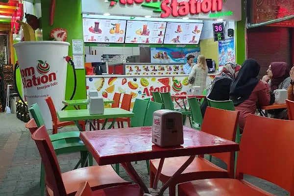 Tropic Vitamin Cafe - Resim 4