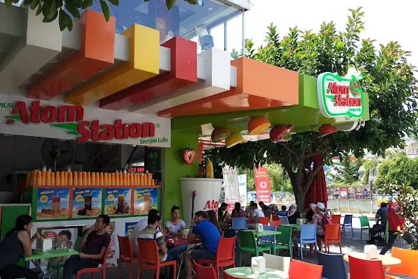 Tropic Vitamin Cafe - Resim 1
