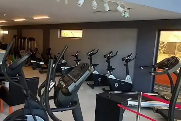 U2 Fitness Club - Resim 20