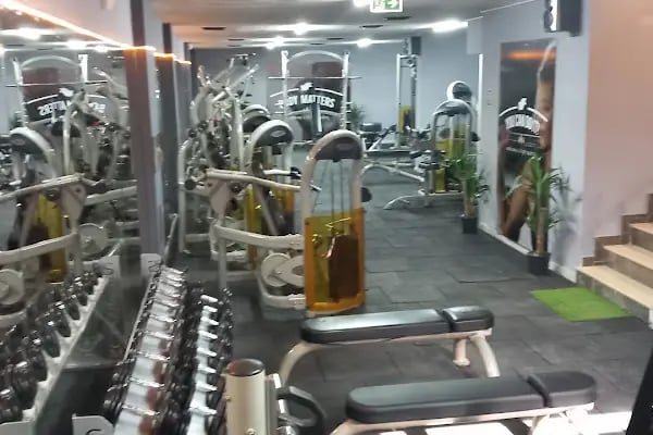 U2 Fitness Club - Resim 15