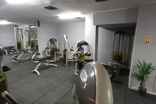 U2 Fitness Club - Resim 19