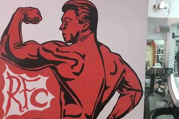 Real Fitness Studio Center - Resim 18