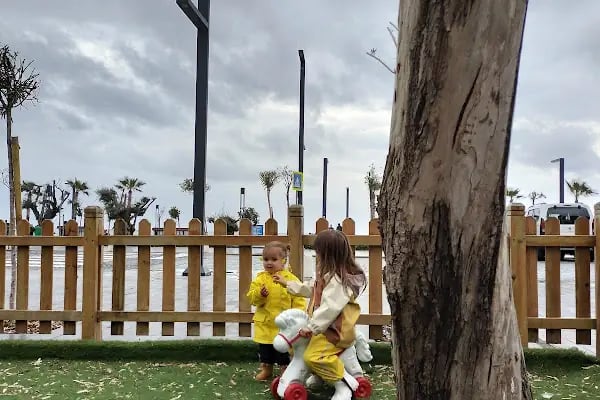 Konyaaltı Bebek Parkı - Resim 15
