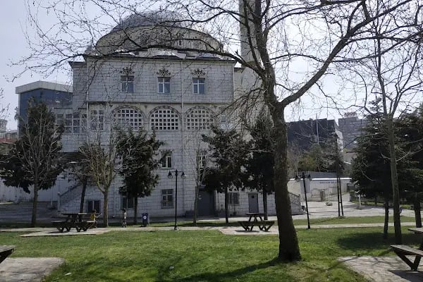 Ulubatlı Hasan Camii - Resim 8