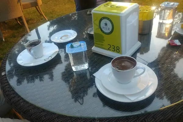 Pier Cafe Bistro - Resim 16