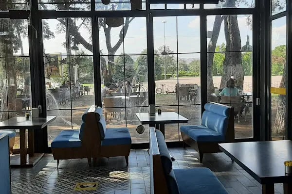 Pier Cafe Bistro - Resim 17