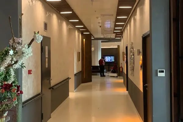 Asli Tarcan Clinic - Hair Transplant Turkey - Resim 6