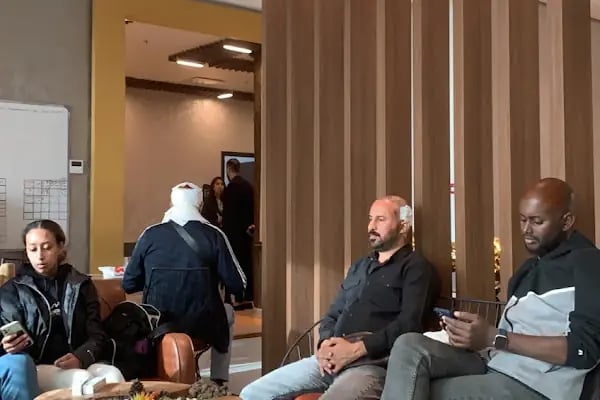 Asli Tarcan Clinic - Hair Transplant Turkey - Resim 15