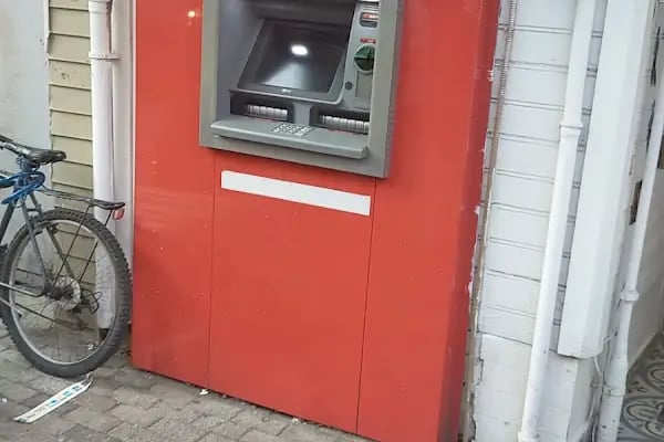 Akbank-büyükada Şubesi - Resim 5