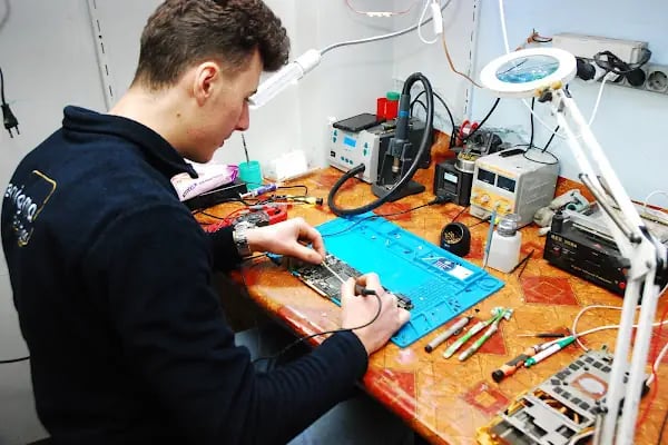 Crystal Bilgisayar : Satış, Tamir, Servis| Sales, Repair, Service| Bağcılar - Resim 6