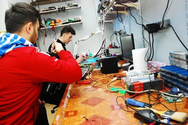 Crystal Bilgisayar : Satış, Tamir, Servis| Sales, Repair, Service| Bağcılar - Resim 7