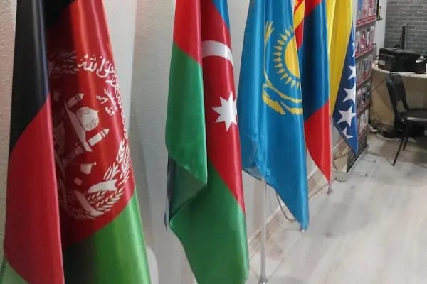 Bayrakçı, Bayrak Ankara, Bayrak imalatı, Bayrak Imalatçısı, Makam bayrağı ankara, logolu bayrak - Üçrenk Bayrak Ve Flama - Resim 15