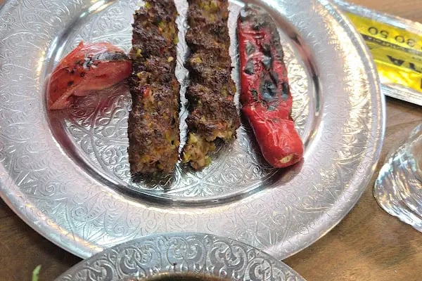 Beyaz Saray Şevket Usta Kebap Ciger - Resim 10