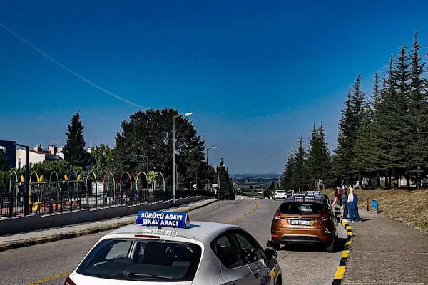 Sürücü sınav alanı - Resim 3