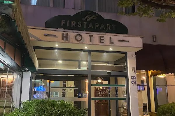 First Apart Hotel - Resim 12