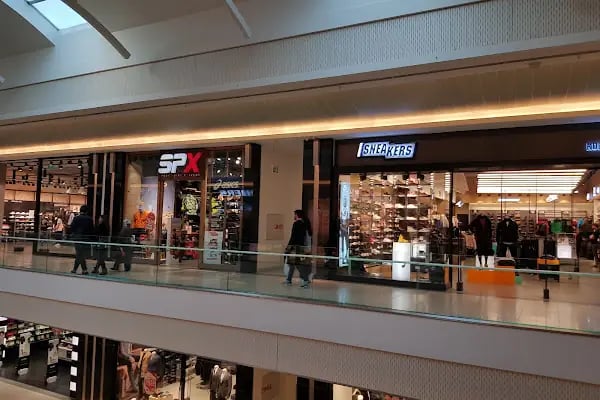 Korupark Alışveriş Merkezi - Resim 17