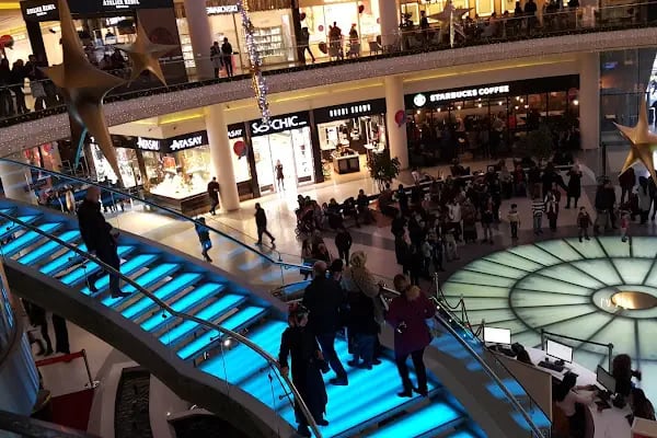 Korupark Alışveriş Merkezi - Resim 13