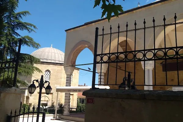 Gazi Ömer Bey Camii ve Türbesi - Resim 12