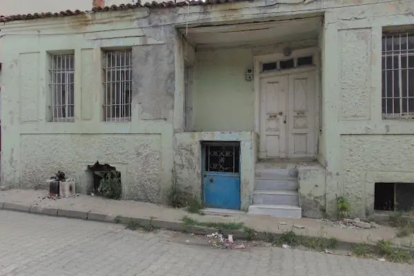 Gazi Ömer Bey Camii ve Türbesi - Resim 18