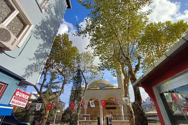 Gazi Ömer Bey Camii ve Türbesi - Resim 19