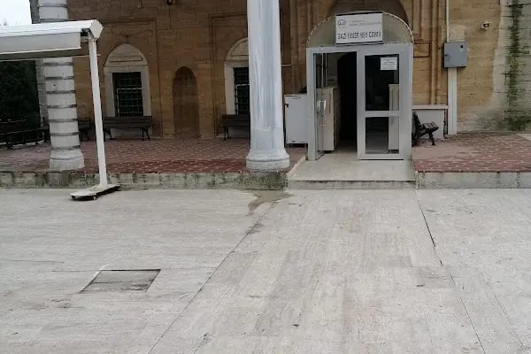 Gazi Ömer Bey Camii ve Türbesi - Resim 13