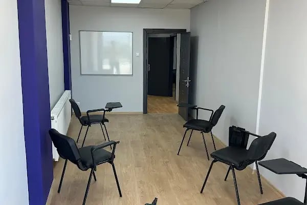 Bursa Acemler Amerikan Kültür Yabancı Dil Okulu - Resim 6