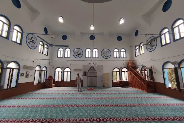 Ak Cami - Resim 9
